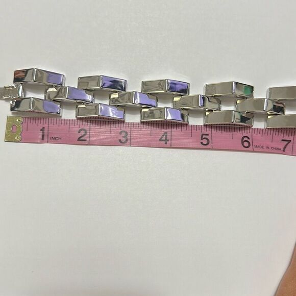Stella and Dot Chunky Garbo Silver Link Geometric Bracelet - Picture 7 of 11